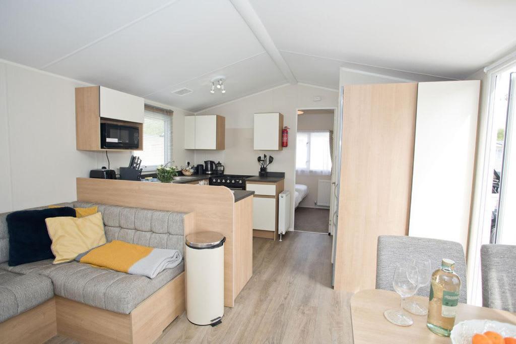 Luxury Holiday Retreat Set Within Oakdene Forest - Park Activities Pass Included Free! 圣伦纳兹 外观 照片