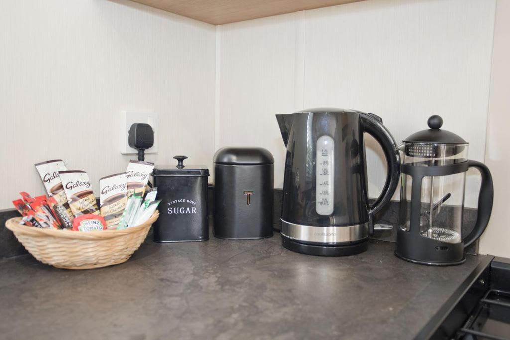 Luxury Holiday Retreat Set Within Oakdene Forest - Park Activities Pass Included Free! 圣伦纳兹 外观 照片