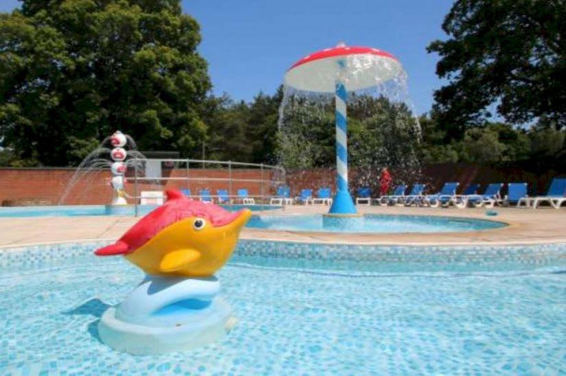 Luxury Holiday Retreat Set Within Oakdene Forest - Park Activities Pass Included Free! 圣伦纳兹 外观 照片